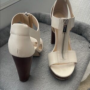 Michael Kors Cream Heels with Zipper